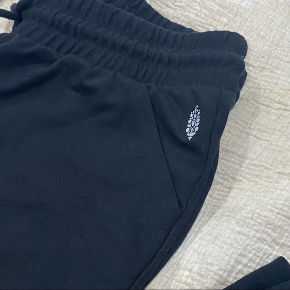 Accepting Offers | Jogger Sweatpants - Picture 8 of 9